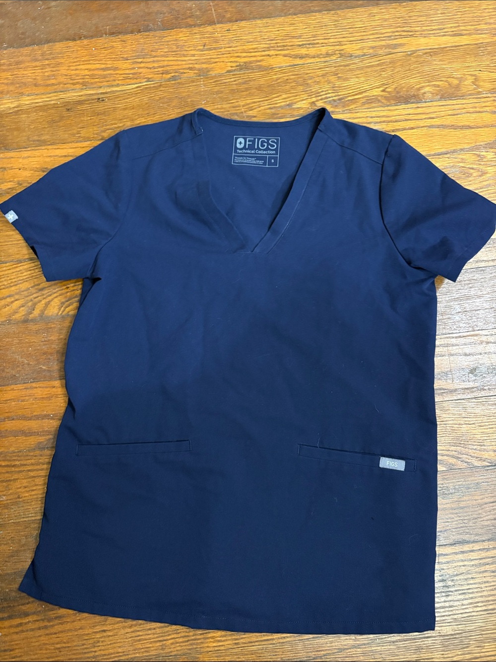 FIGS Technical Collection Casma Navy Scrub Top V-Neck Size S